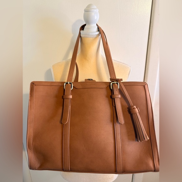Elegant Tan Faux Leather Tote Bag - Picture 3 of 9
